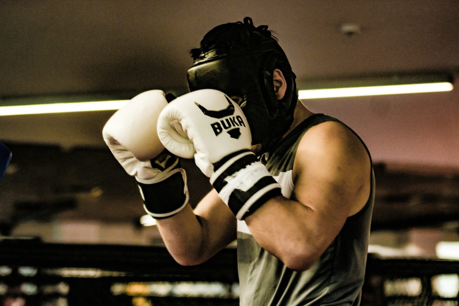 A Dança dos Punhos: Desvendando a Arte Nobre do Boxe.