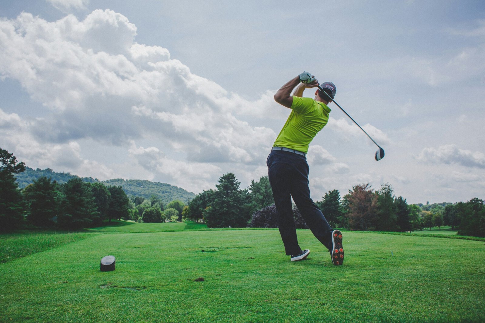 Golfe: O Esporte da Precisão, Estratégia e Elegância.